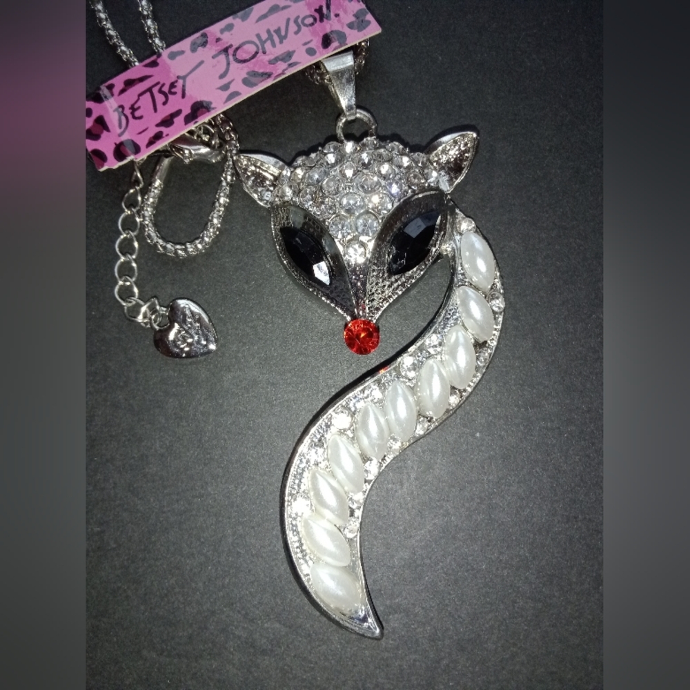 Betsy Johnson necklace